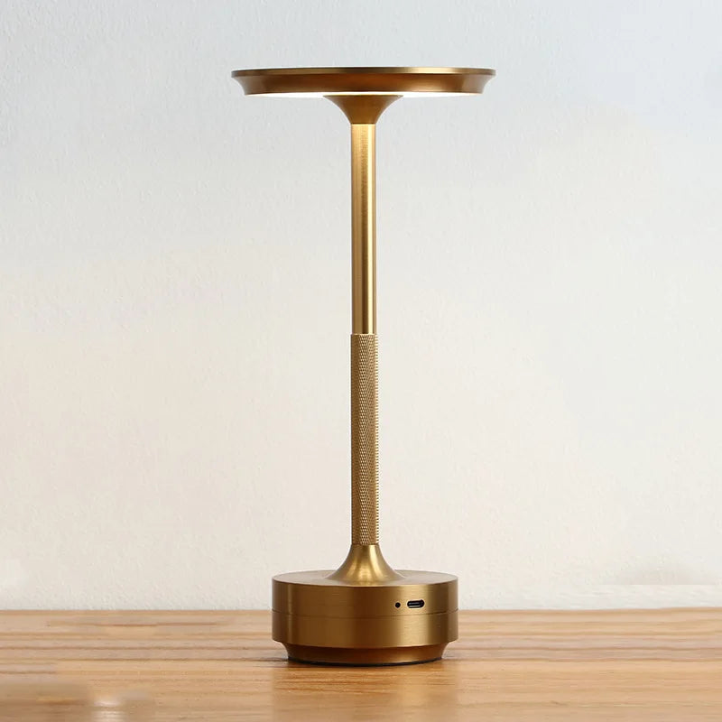 Modern Table Lamp with Metallic Finish – Sleek Design for Desk, Shelf or Side Table